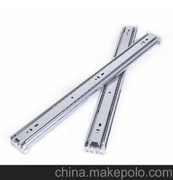 服务器机柜如何装滑轨（服务器滑轨怎么装）