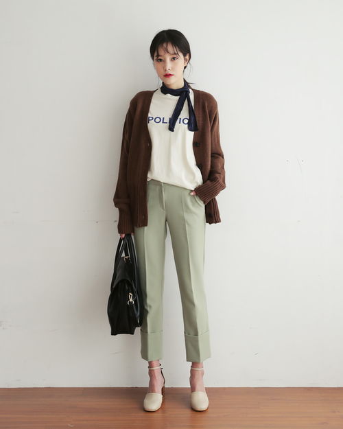 春装搭配图片大全女装，春装搭配图片大全女装2021