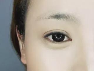 女人眉毛稀少代表什么