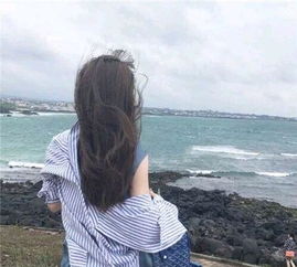 qq聊天背影图片女生，qq聊天背影图片女生