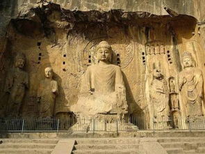 龙门石窟位于，龙门石窟位于洛阳什么地方