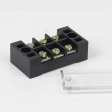 电源接线端子，电源接线端子与保持接地端之间的绝缘电阻