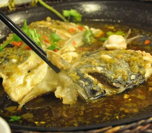 阿瓦山寨鱼头，阿瓦山寨鱼头的做法