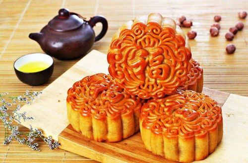 中秋吃月饼的寓意，中秋吃月饼的寓意四字词