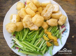 豆泡的做法大全家常，豆腐泡配什么菜炒好吃