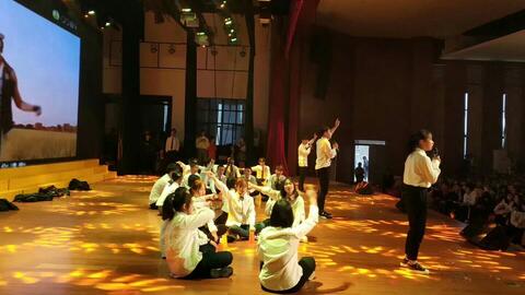 稻香杯子舞，稻香杯子舞厦门六中完整版