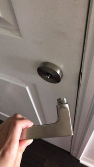 门把手断了怎么办，门把手断了怎么办怎么把门打开
