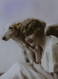 ZOO美国女人与狗