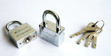 怎么用发卡开锁