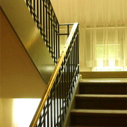 梦到自己下楼梯是什么意思