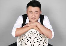 瓦蓝蓝的天上飞老楞,我在东北眺望北京。这是什么歌?