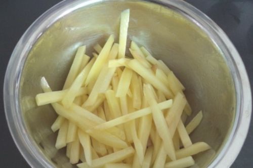 用空气炸锅烤薯条需要几分钟 用空气炸锅烤薯条需要多久