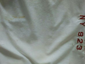 白衣服上的油渍怎么洗掉