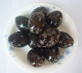 松花皮蛋，松花皮蛋吃了对身体有害吗