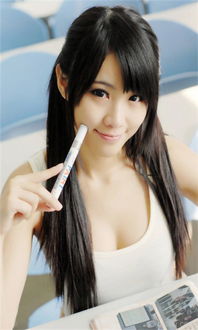 可以用鼠标点击触碰的美少女养成游戏