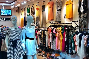 服装展览打一字，服装展览打一字是什么字