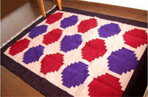 有一些旧毛线在家可做小地毯吗如何做