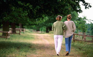 饭后散步多久比较好，吃饱饭后散步多久比较好