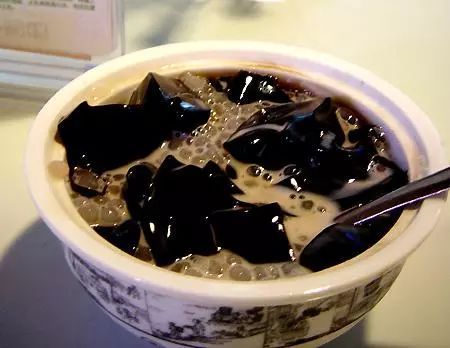 龟苓膏的功效，龟苓膏的功效适合人群