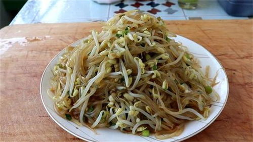 凉拌绿豆芽的家常做法