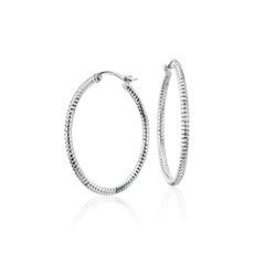 铂金耳环多久清洗一次?