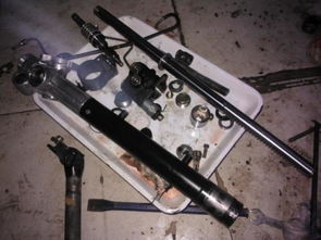 汽车方向机漏油怎么处理?