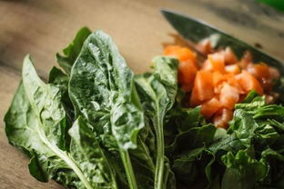 菠菜能和西红一起吃吗