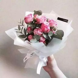 情人节送花几朵比较好情人节送几朵花好