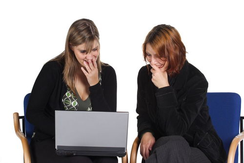 形容非常紧张的四字词语