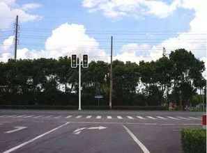 丁字路口的交通规则是什么?