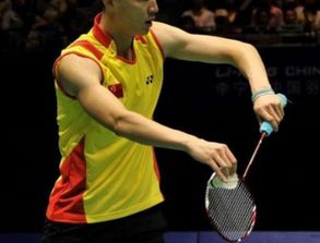 羽毛球正规比赛的发球规则是什么?