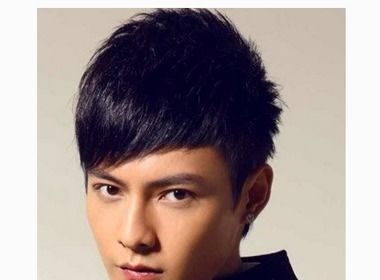 脸型长的男孩子适合什么样的发型?男士长脸用什么发型好看?