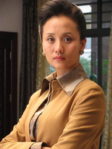 有种“人生赢家”叫李颖,圈内妈妈专业户,女儿更是国人骄傲,你喜欢她