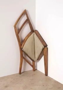 二椅子是什么意思?