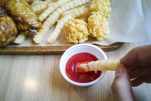 有谁知道吃雪燕的做法?