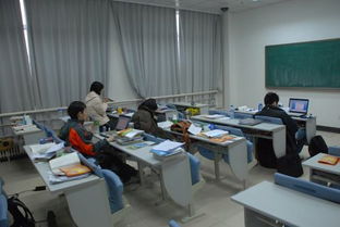 大学生自习室的作者经历