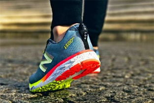 女生800米跑鞋推荐?