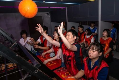 一展歌喉万人听是什么生肖，一展歌喉下一句是什么