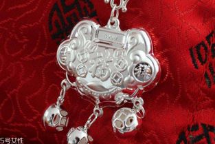 长命锁一般由什么人送?