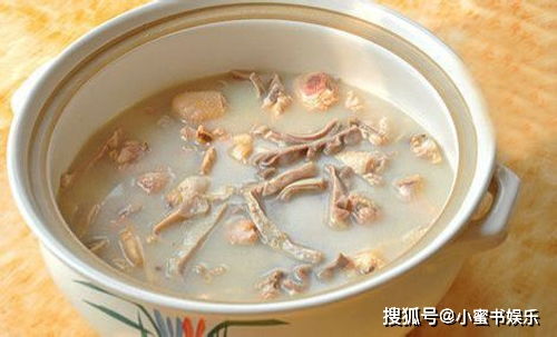 女人睡觉经常出汗,饮食怎么调节呢?