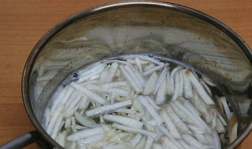 鸡腿菇需要用开水焯吗?