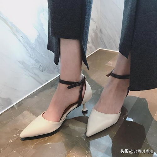 冬天穿浅口高跟鞋奇怪吗