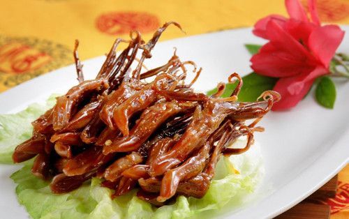 全聚德点菜 北京全聚德奥运村店的4-5人套餐,团购598,因为没有吃过,不