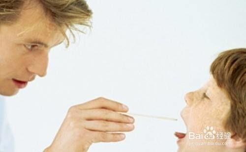 鱼刺卡喉咙的8个小妙招 被鱼刺卡住怎么办