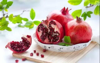 “石榴”的拼音是什么?