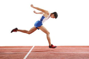 军训队列中的跑步走的动作要领