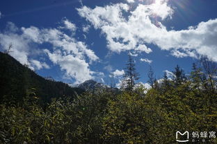 “什么的高山”填空词语?