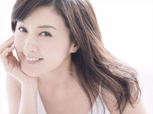 49岁藤原纪香近照曝光,曾令郭富城神魂颠倒的女神如今现状怎样?