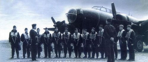 刘德华的那首歌《黑蝙蝠中队》怎么不用作电影《泪王子》的主题曲呢