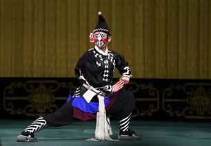 有关《时迁盗甲》的故事情节